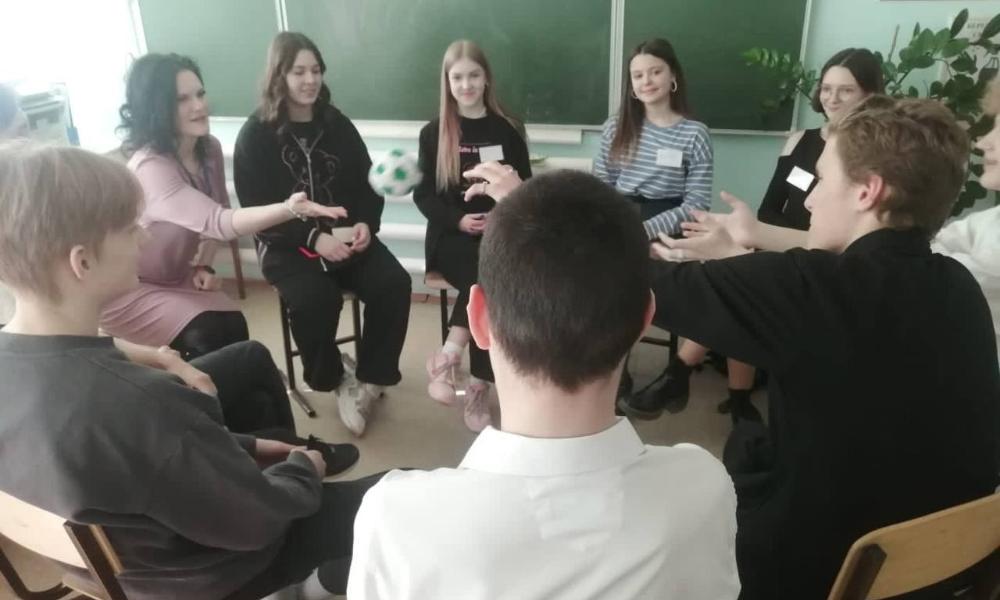 Омских школьников учат справляться со стрессом перед экзаменами