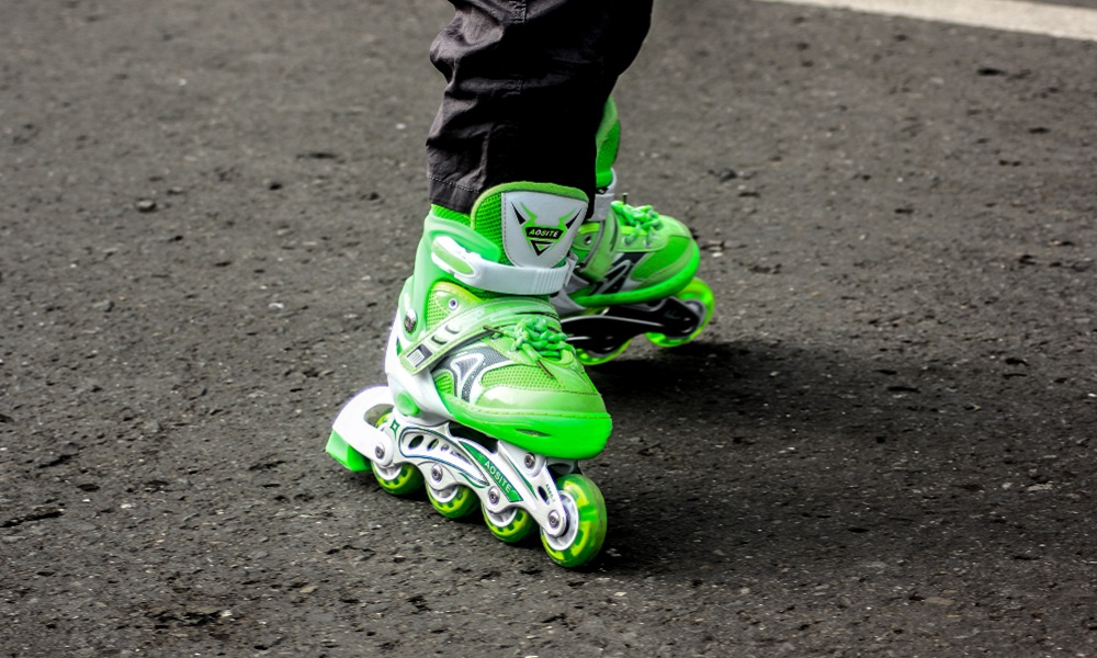 Омичей научат кататься на роликах