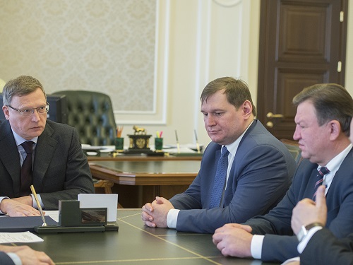 Губернатор обсудил с АО "Системы управления" перспективы омских радиопромышленных предприятий