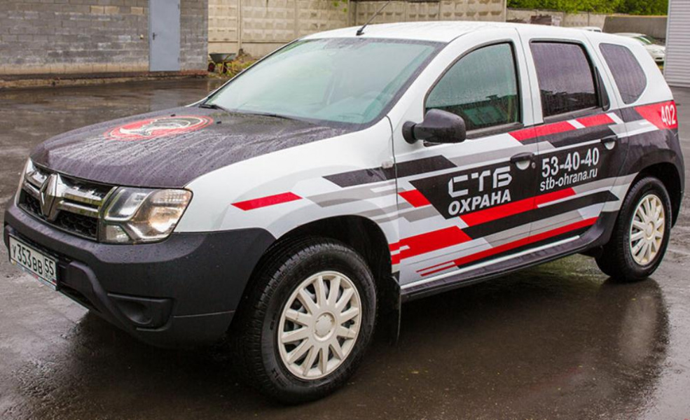 Сотрудники омского ЧОПа задержали серийного грабителя в магазине одежды 