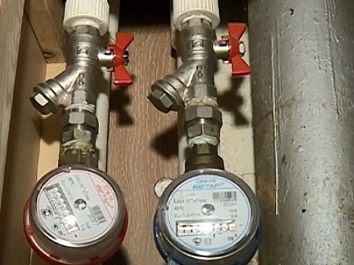 Некоторым омичам больше не нужно ставить счётчики на электроэнергию и воду