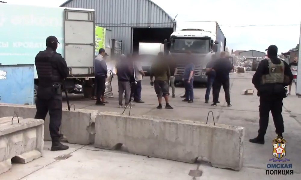 Омская полиция обнаружила восемь мигрантов, которые находились в России незаконно