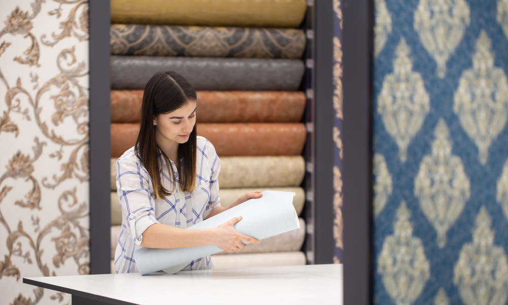 Омичи могут принести обрезки и лишние рулоны обоев в библиотеку имени Пушкина