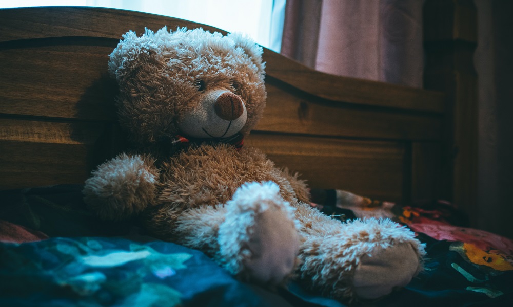 В Омске с отчима, который два года насиловал свою падчерицу, потребовали компенсацию в миллион рублей