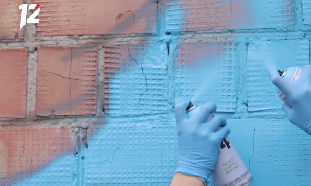 Инклюзивное граффити появилось возле Свердловской филармонии