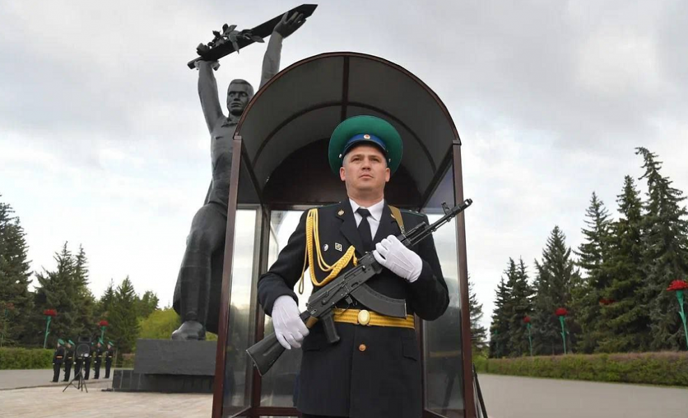 Виталий Хоценко: «Именно пограничные войска называют щитом России»