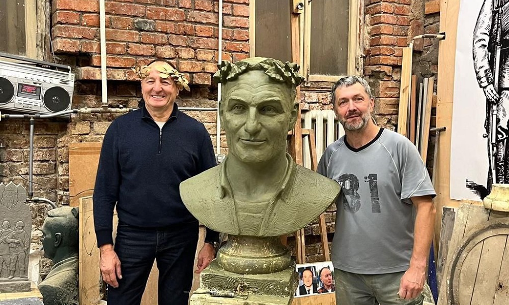 На Аллее чемпионов установят бюст омского яхтсмена