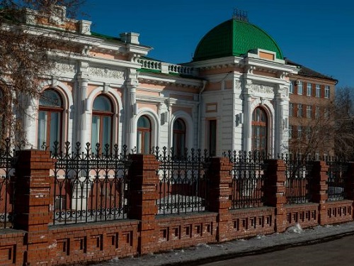 На выставке "Омск. Снова красный" многие экспонаты публике покажут впервые