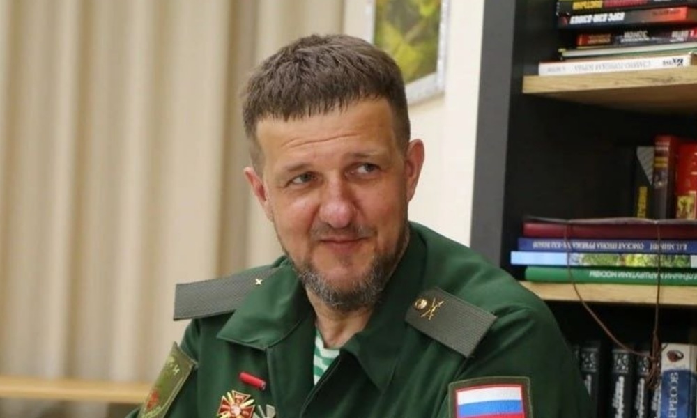 Финалист регионального кадрового конкурса «ПРОдвижение ГЕРОЕВ» Дмитрий Шарушинский поздравил омичей с Днём города