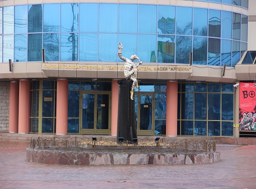 Омичам советуют поторопиться с приобретением билетов на фестиваль "В гостях у Арлекина"