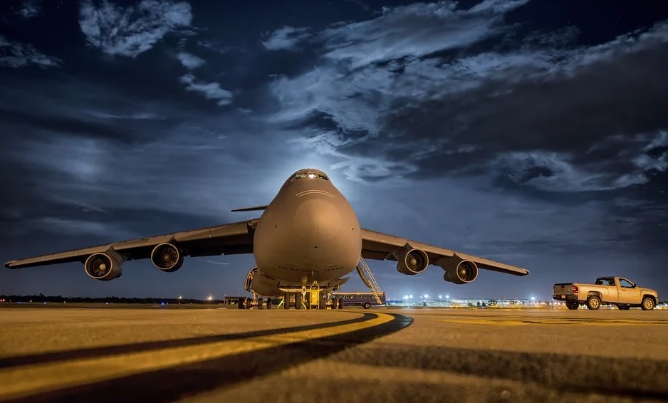 Омский аэропорт переходит на летнее расписание