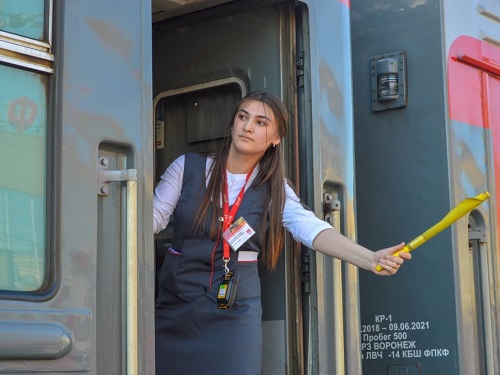 Омские безработные могут стать проводниками