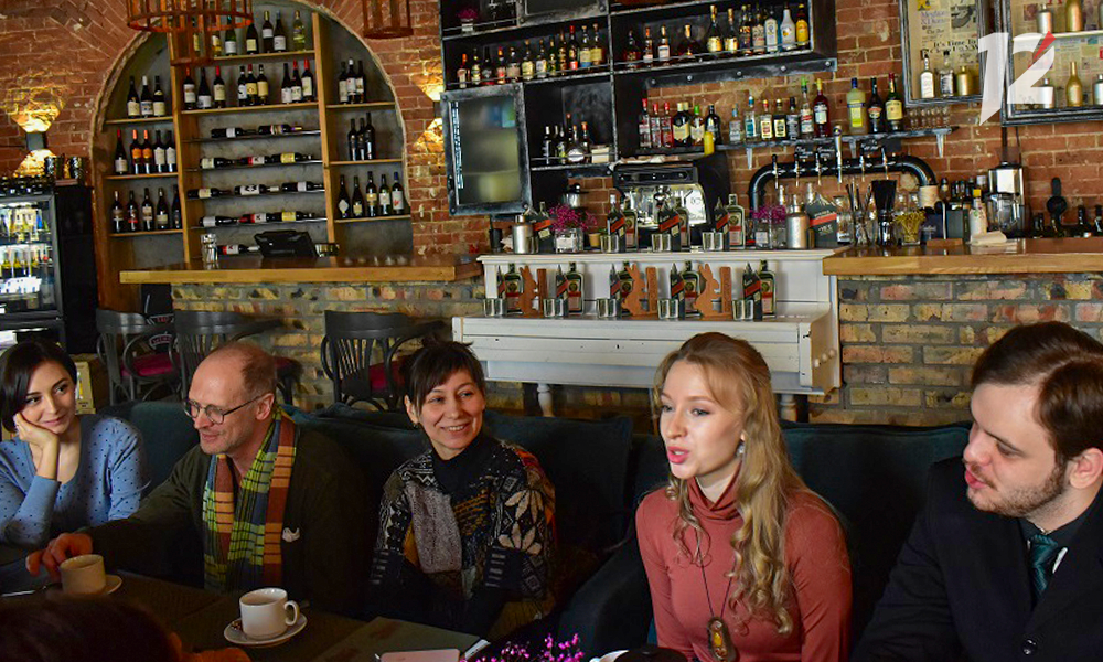 «Заплачут даже циники, смеяться будут тоже все»: в Омском музыкальном ставят чеховскую «Попрыгунью»