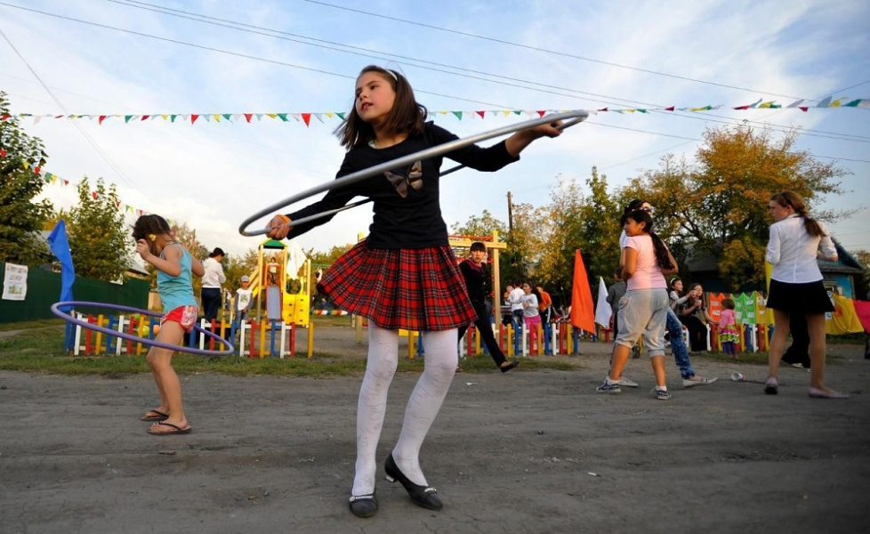 Более 8 тысяч омских учеников отдохнули в пришкольных лагерях 