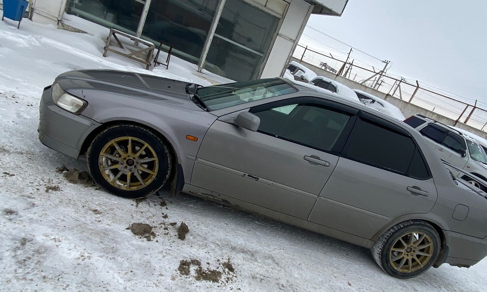 За 90 неоплаченных штрафов омич лишился иномарки