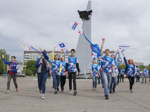В небо над Омском взмыли 22 воздушных змея в честь перехода на "цифру"