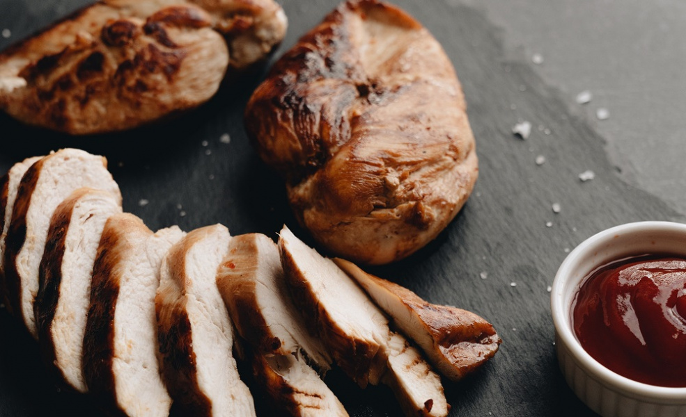 Омская ветеринарная лаборатория обнаружила антибиотики в мясе цыплёнка-бройлера 