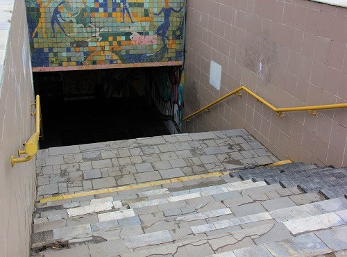 Из-за дождливой погоды в омских пешеходных переходах установили насосы