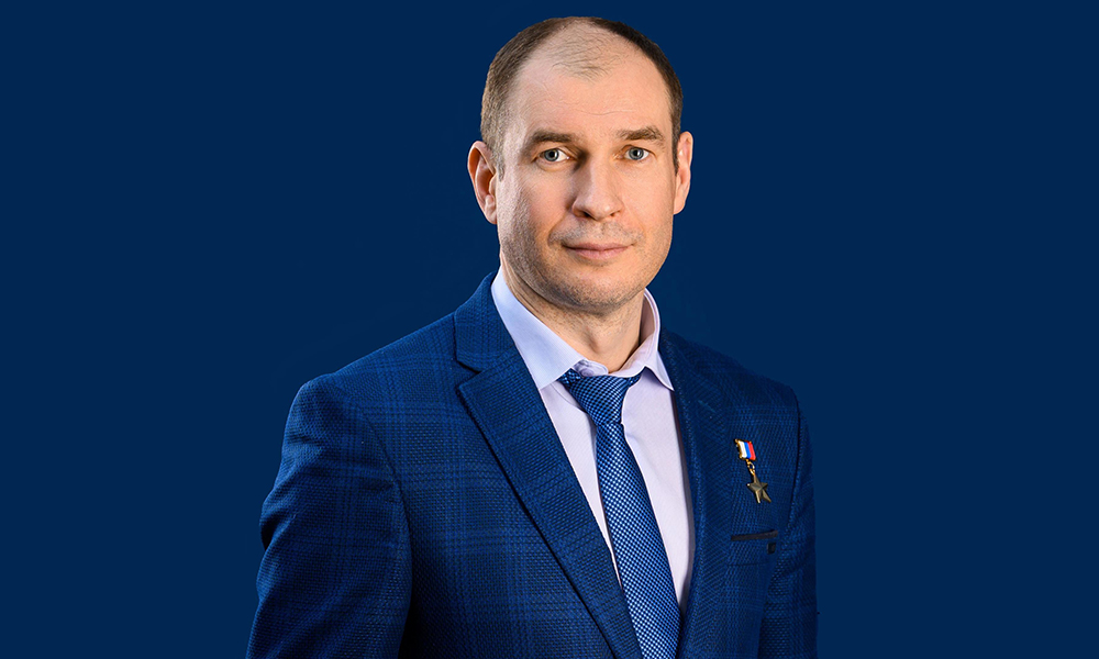 Герой России, сенатор РФ Дмитрий Перминов поздравил сослуживцев Войск национальной гвардии с профессиональным праздником 