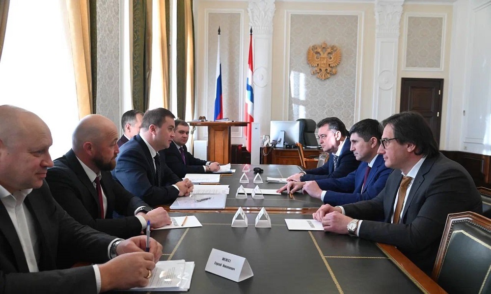 Виталий Хоценко познакомился с новым руководителем ТГК-11