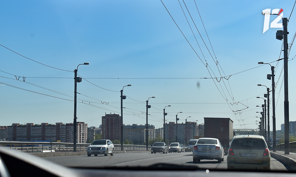 Лихачей на дорогах планируют штрафовать за резкие перестроения и другие опасные манёвры