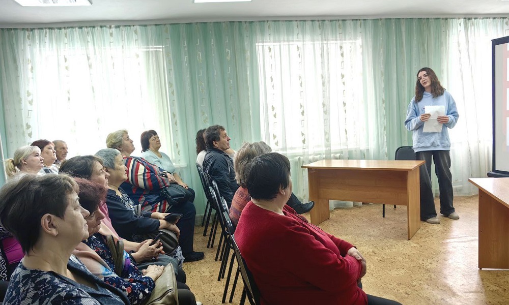 Цифровой десант Омской области посетил Русско-Полянский район