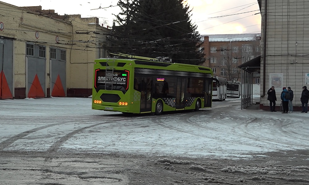 На улицы Омска вышел электробус «Генерал»
