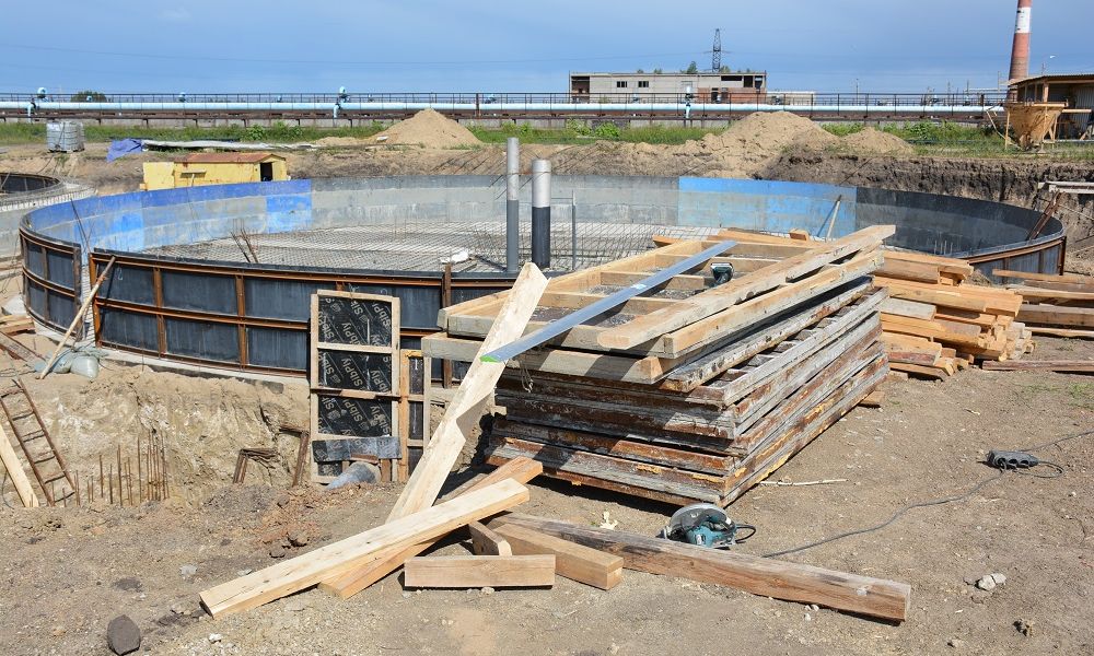 В Омске на очистных сооружениях возводят флотационную установку и песколовки за  283 млн рублей