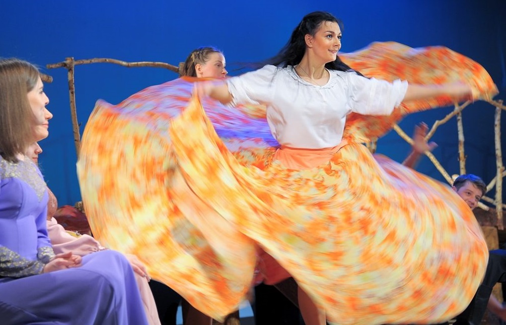 Отметить юбилей Есенина омичей приглашает "Галёрка"