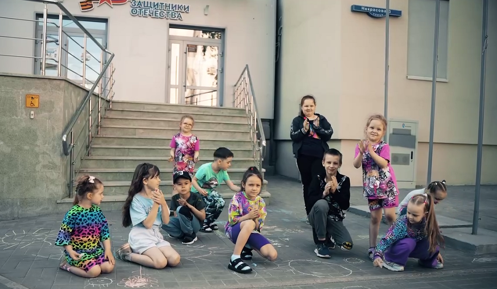 Для детей участников СВО в Омске провели праздник