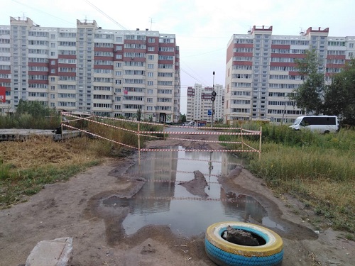 В Омске возбудили уголовное дело после падения школьника в яму с горячей водой