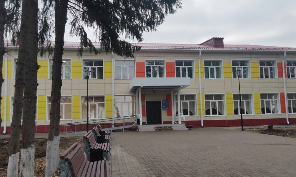 Виталий Хоценко сообщил о завершении капремонта детской школы искусств в Больших Уках 