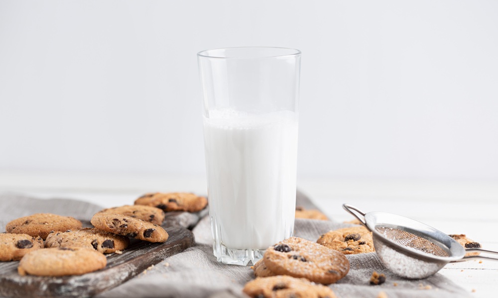 Омичей предупредили о молочной продукции несуществующего предприятия