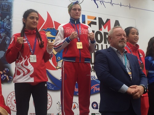 Омичка выиграла первенство мира по тайскому боксу