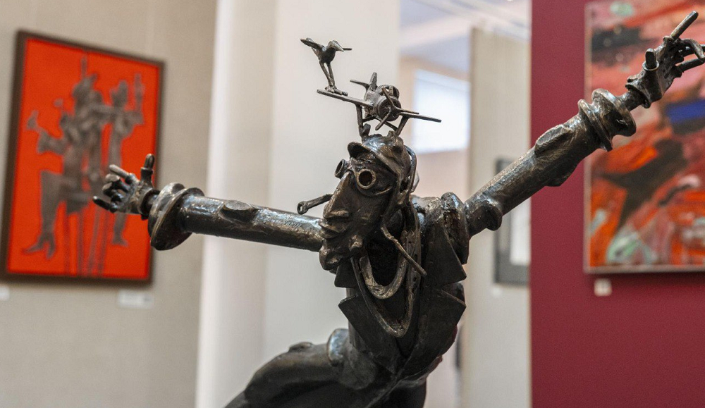 В Омске открылась выставка «Искусство — в интерьер» (16+)