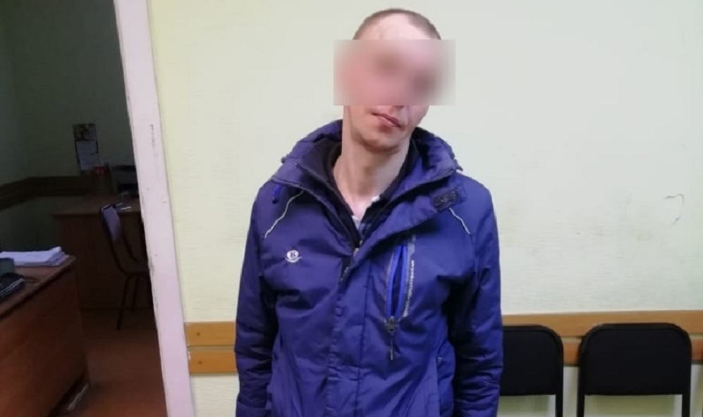 В Омске будут судить мужчину, который обокрал умершего на улице человека