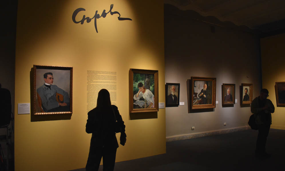 В Омске впервые в истории открылась большая выставка картин Валентина Серова (0+)