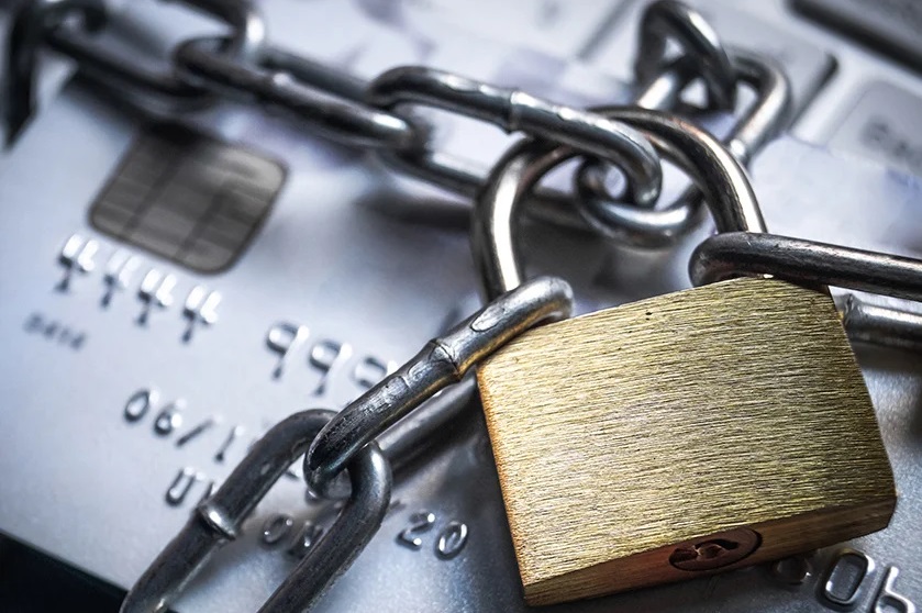 Омича осудят за разглашение банковской тайны