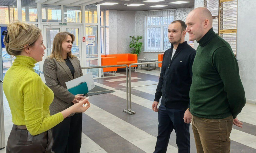 Участники «ПРОдвижения ГЕРОЕВ» завершили стажировку в минэкономразвития Омской области