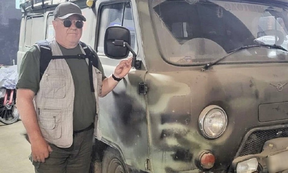 Семья медиков из Омской области передала личный автомобиль УАЗ бойцам СВО 