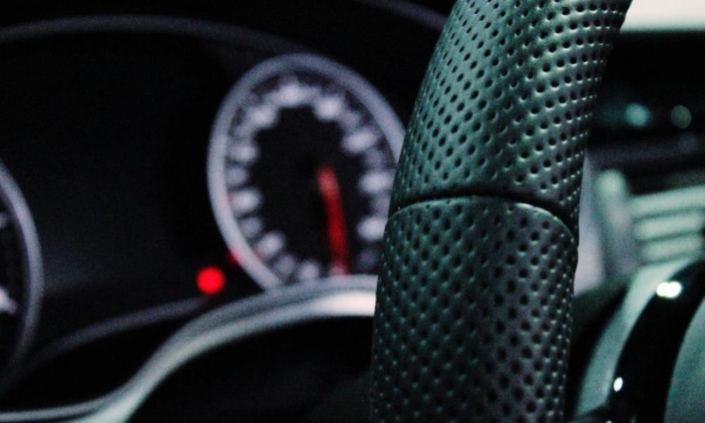 Омичи стали в 5 раз чаще покупать автомобили с пробегом за рубежом