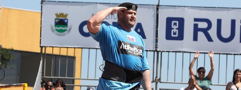 Омич Михаил Шивляков стал победителем турнира по силовому экстриму в Бразилии