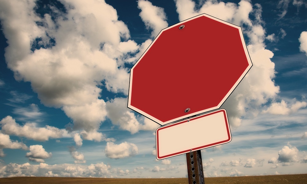 В Омской области в апреле временно перекроют движение на двух железнодорожных переездах 