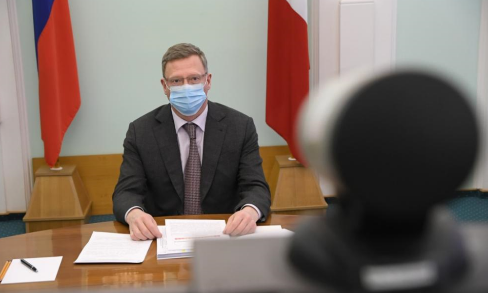 Александр Бурков рассказал, что инвестиции в Омскую область помогут замедлить отток населения