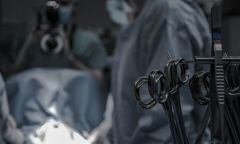 Виталий Хоценко подписал закон о запрете склонения омичек к искусственному прерыванию беременности