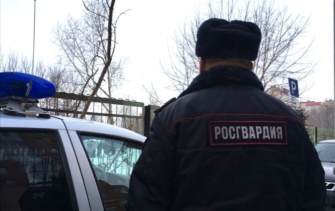 Омич на такси поехал за наркотиками