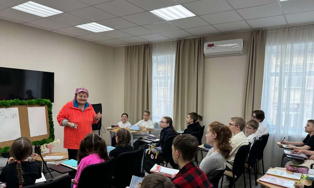 В Омском филиале фонда «Защитники Отечества» проходят занятия для детей участников СВО