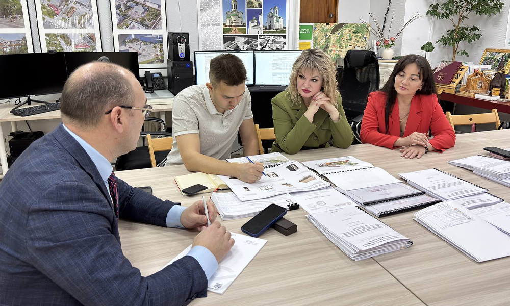 Подшефный Омской области Стаханов дважды выиграл Всероссийский конкурс благоустройства