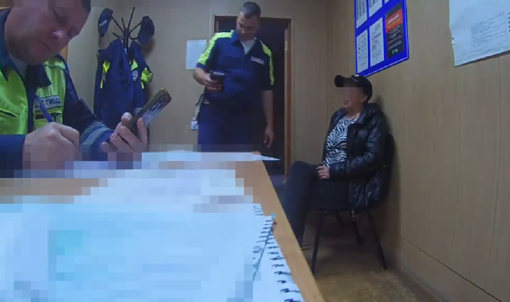 В Омской области пьяная автоледи устроила аварию, в которой пострадали три пенсионерки