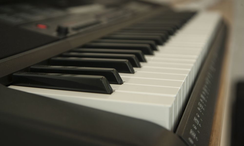 В Омской области завершилась самая крупная поставка музыкальных инструментов за несколько десятков лет